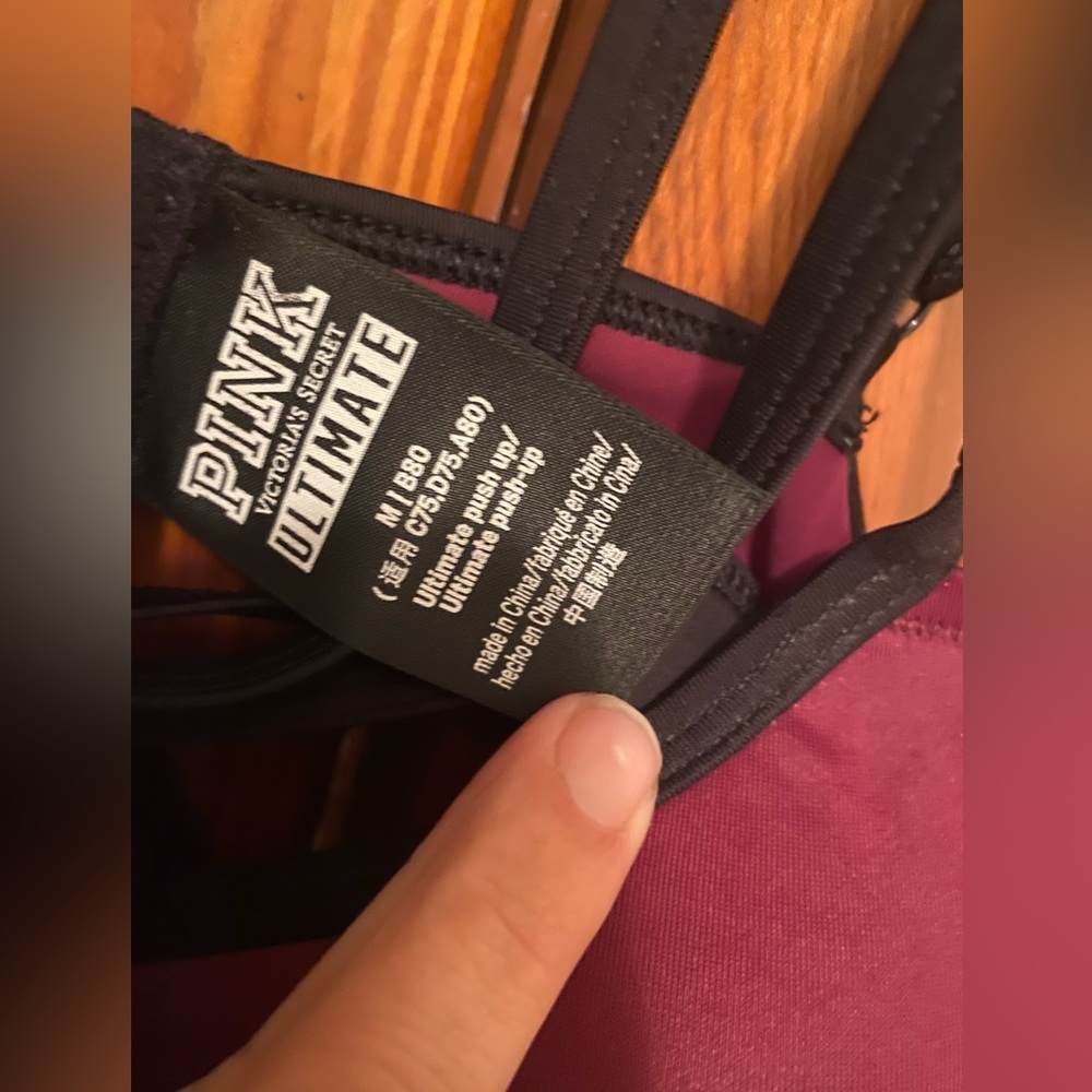 Pink bra - Picture 2 of 3